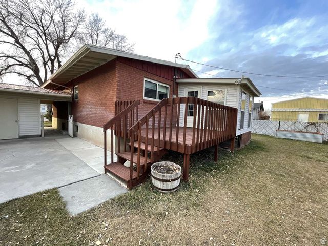 978 N TREMONT ST, Tremonton, UT 84337