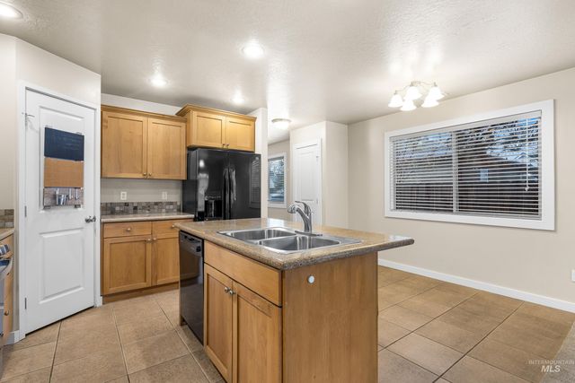 2696 W Ona, Boise, ID 83705