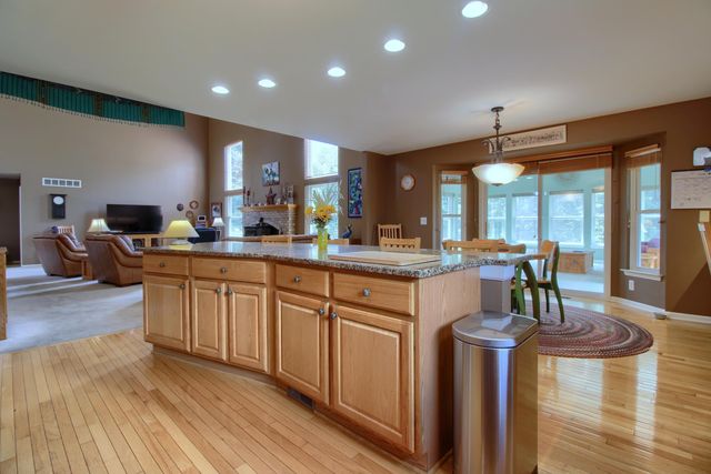 6833 N Meadows Pass, Webster Twp, MI 48130