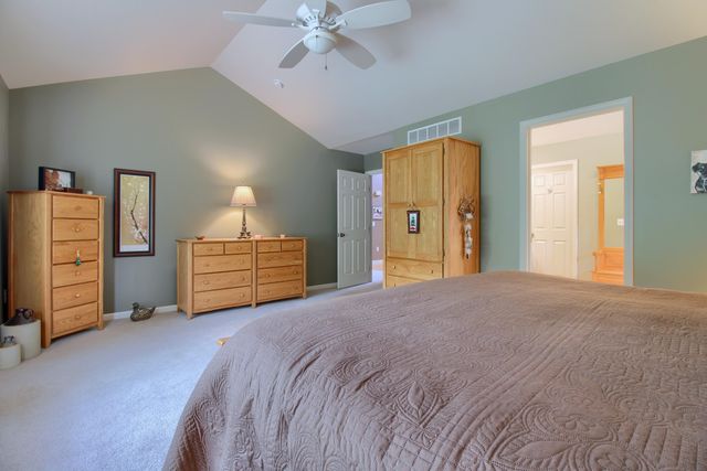 6833 N Meadows Pass, Webster Twp, MI 48130