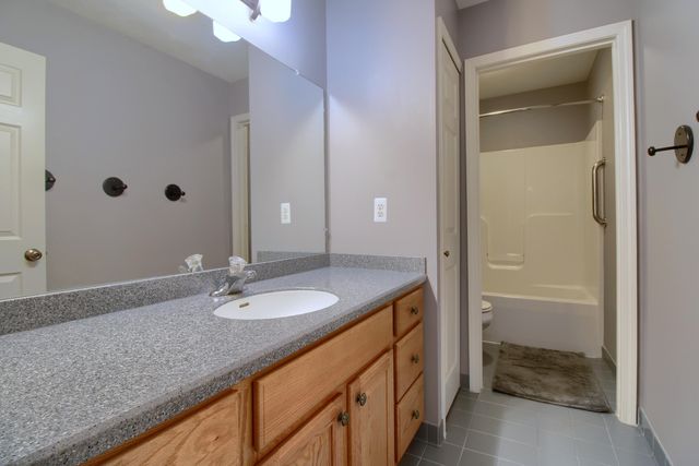 6833 N Meadows Pass, Webster Twp, MI 48130
