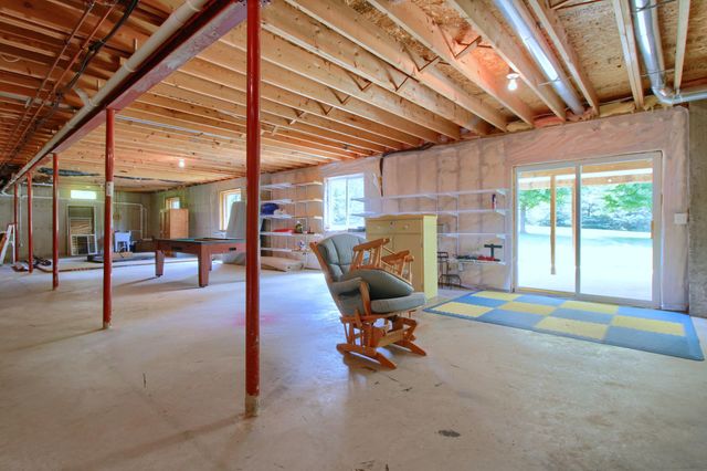 6833 N Meadows Pass, Webster Twp, MI 48130