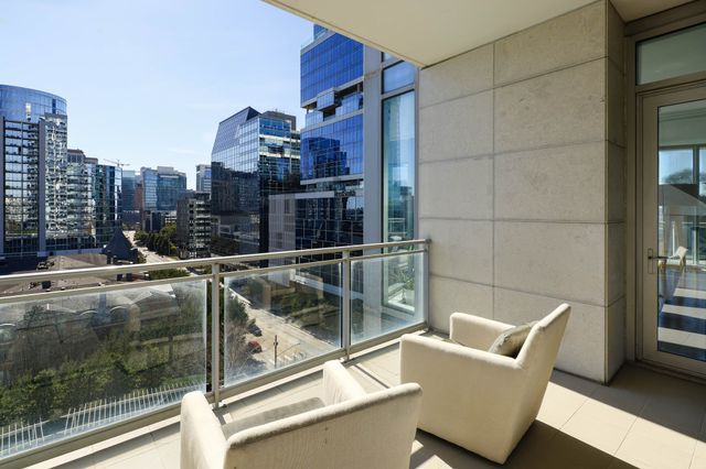 2900 Mckinnon Street 801, Dallas, TX 75201