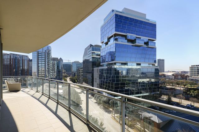 2900 Mckinnon Street 801, Dallas, TX 75201