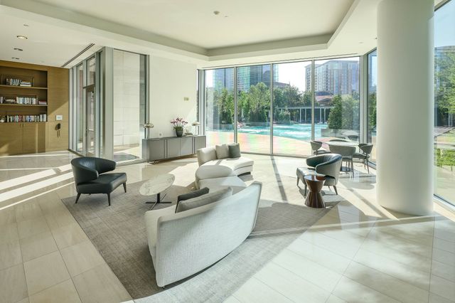 2900 Mckinnon Street 801, Dallas, TX 75201