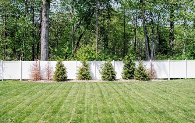 101 Muirfield, Warren, OH 44484