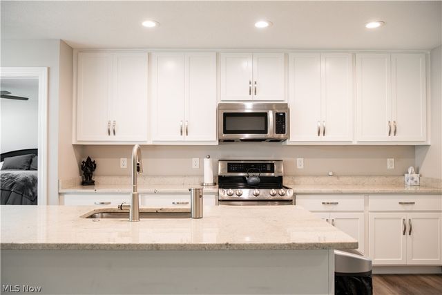 101 Muirfield, Warren, OH 44484
