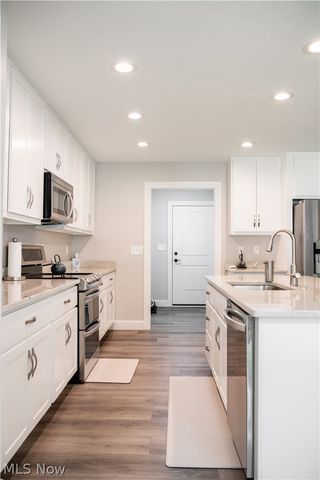 101 Muirfield, Warren, OH 44484
