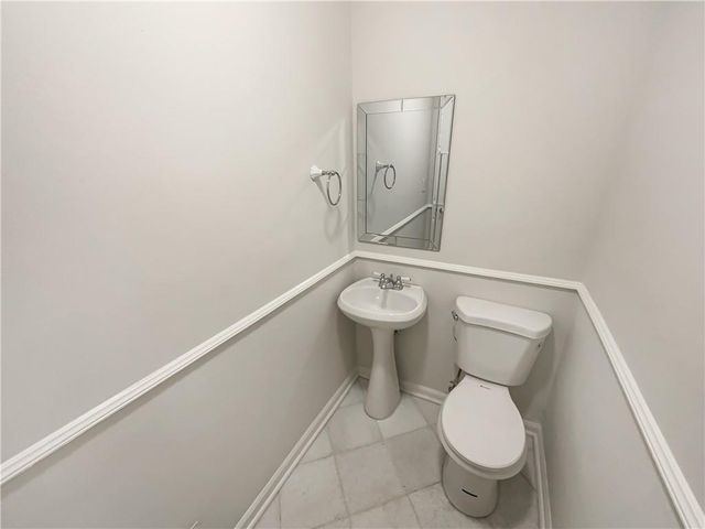 2824 Fontainebleau Drive, Atlanta, GA 30360