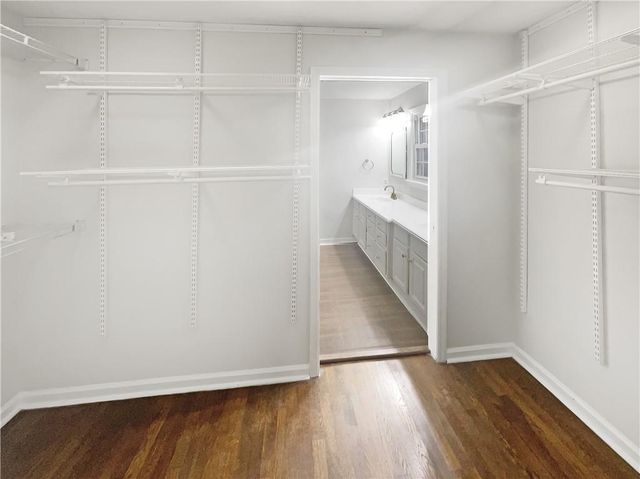 2824 Fontainebleau Drive, Atlanta, GA 30360