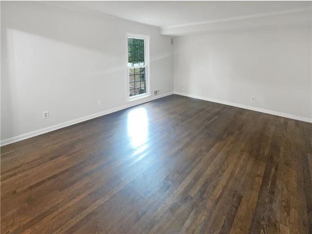 2824 Fontainebleau Drive, Atlanta, GA 30360