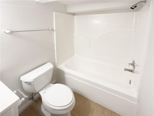 2824 Fontainebleau Drive, Atlanta, GA 30360