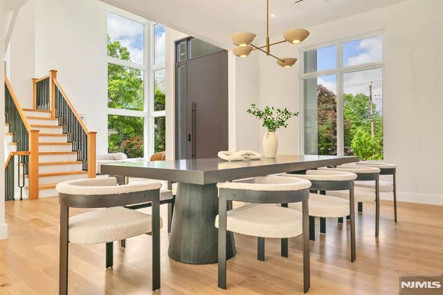 61 Macarthur Avenue, Closter, NJ 07624