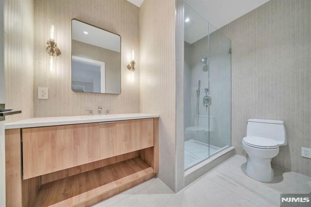61 Macarthur Avenue, Closter, NJ 07624