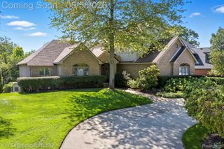 1539 Wandrei Court, Commerce Charter Township, MI 48382