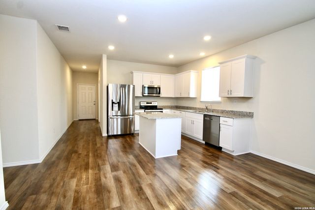 6811 Ashcat, Converse, TX 78109
