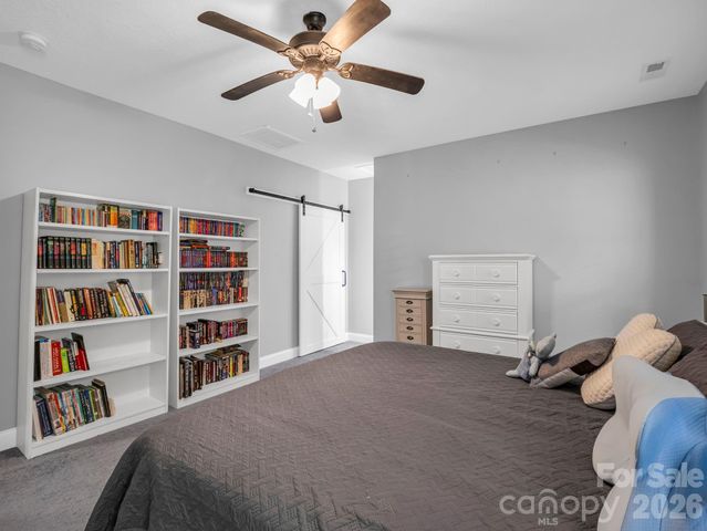 16 Starlight Drive, Black Mountain, NC 28711