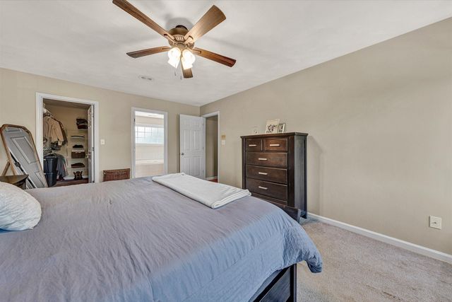 5137 Plantation Grove LN, Roanoke, VA 24012