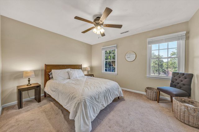 5137 Plantation Grove LN, Roanoke, VA 24012