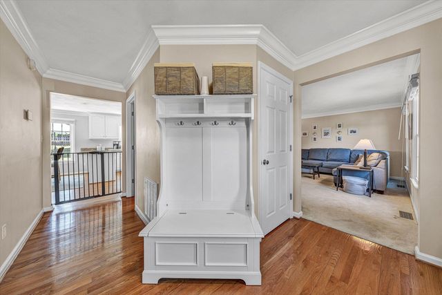 5137 Plantation Grove LN, Roanoke, VA 24012