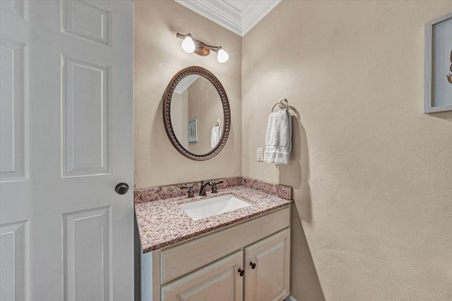 5137 Plantation Grove LN, Roanoke, VA 24012
