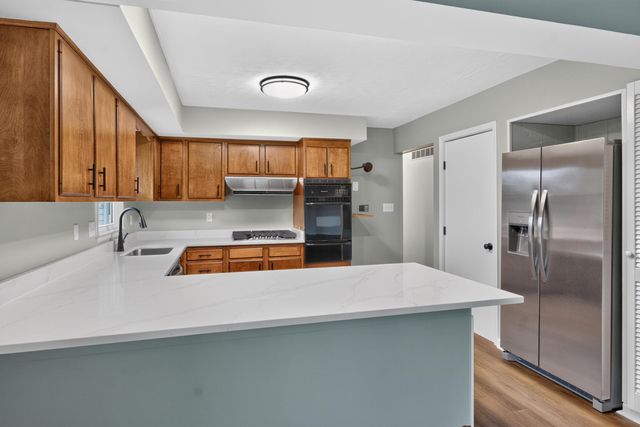 1295 Oaklawn Park, Lexington, KY 40517