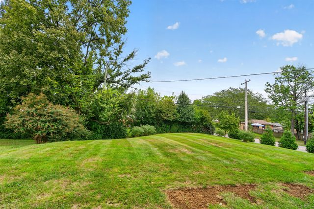 1295 Oaklawn Park, Lexington, KY 40517