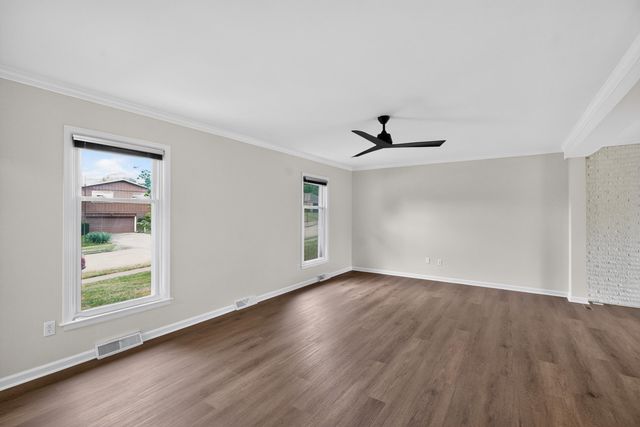 1295 Oaklawn Park, Lexington, KY 40517