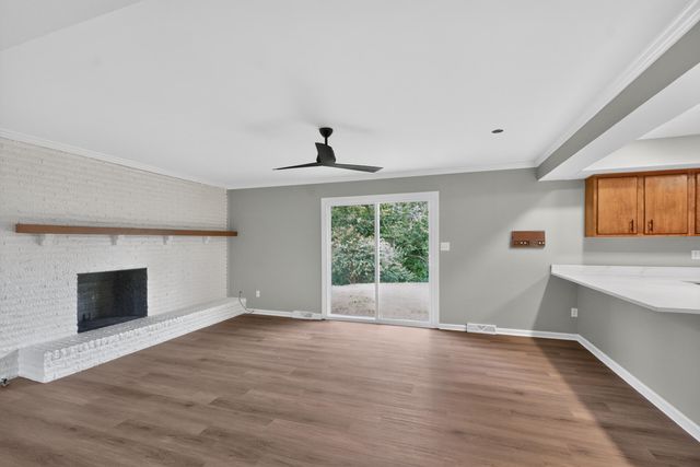 1295 Oaklawn Park, Lexington, KY 40517
