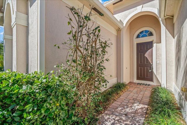 5730 Sunberry Circle, Fort Pierce, FL 34951