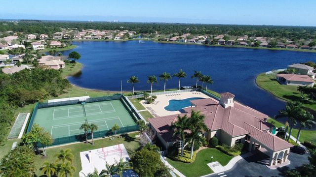 5730 Sunberry Circle, Fort Pierce, FL 34951