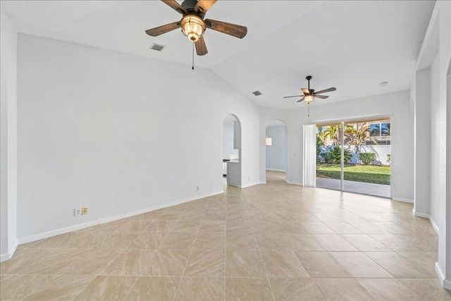 5730 Sunberry Circle, Fort Pierce, FL 34951