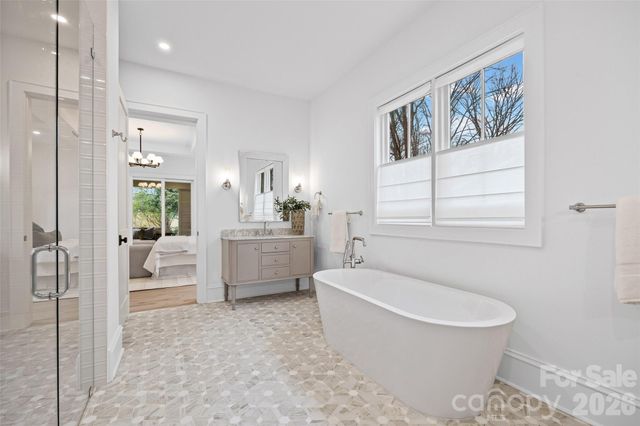 1222 Chandler Place, Charlotte, NC 28211