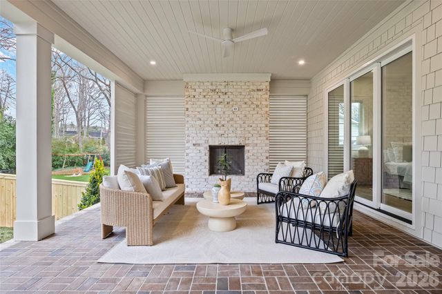 1222 Chandler Place, Charlotte, NC 28211