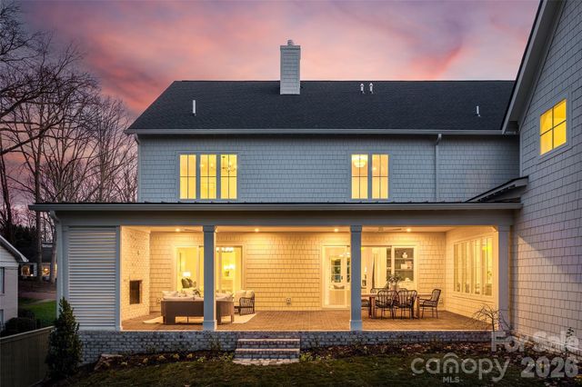 1222 Chandler Place, Charlotte, NC 28211