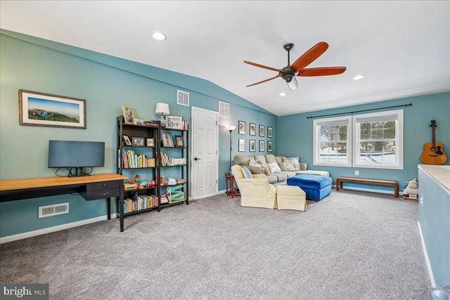 713 ANDERSON AVE, Rockville, MD 20850