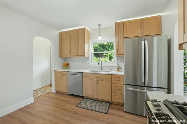 1950 Bauer Road, Jenison, MI 49428