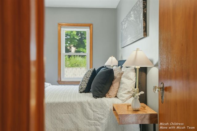 1950 Bauer Road, Jenison, MI 49428
