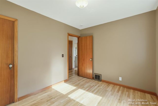 1950 Bauer Road, Jenison, MI 49428