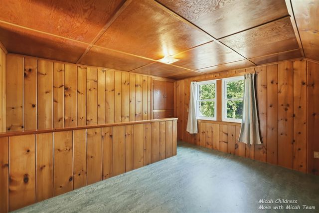 1950 Bauer Road, Jenison, MI 49428