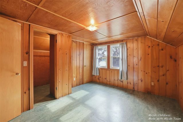 1950 Bauer Road, Jenison, MI 49428