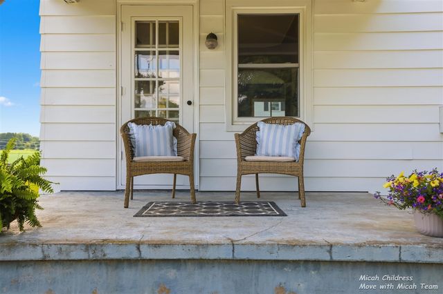 1950 Bauer Road, Jenison, MI 49428
