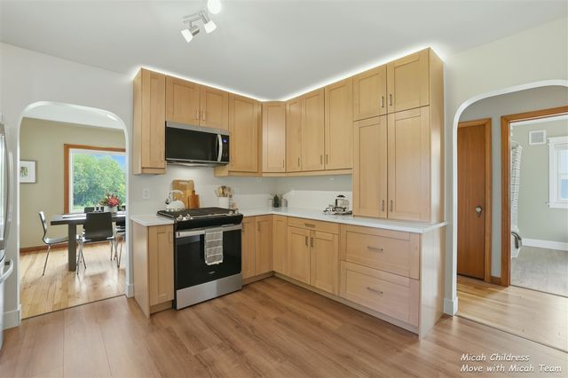 1950 Bauer Road, Jenison, MI 49428