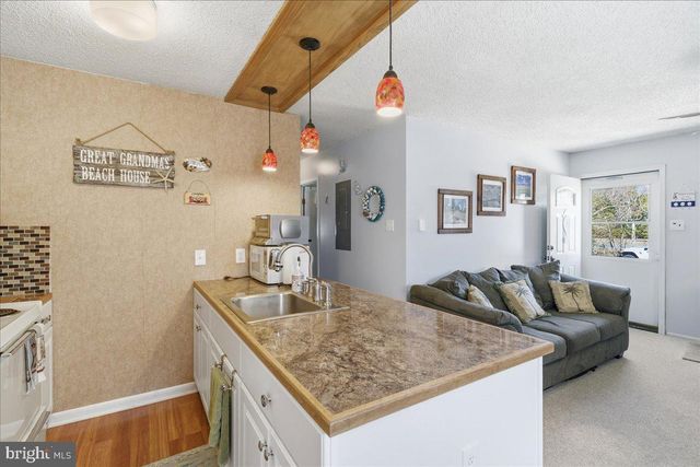 951 BEACH HAVEN WEST BOULEVARD, Manahawkin, NJ 08050