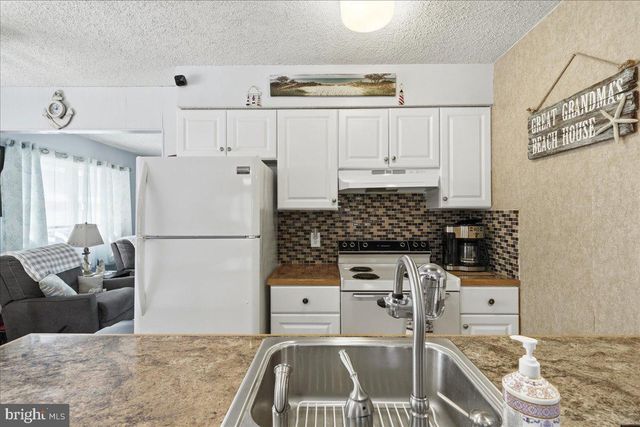 951 BEACH HAVEN WEST BOULEVARD, Manahawkin, NJ 08050