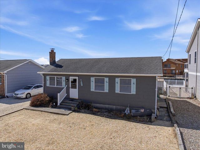 951 BEACH HAVEN WEST BOULEVARD, Manahawkin, NJ 08050