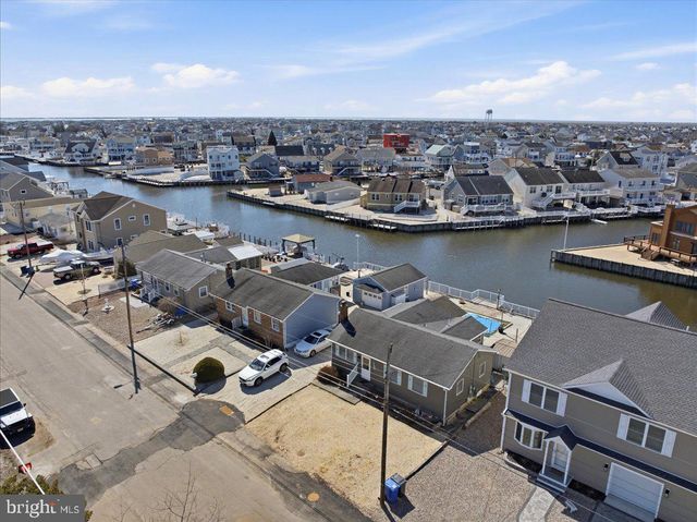 951 BEACH HAVEN WEST BOULEVARD, Manahawkin, NJ 08050