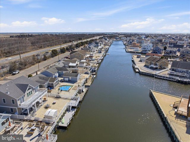 951 BEACH HAVEN WEST BOULEVARD, Manahawkin, NJ 08050
