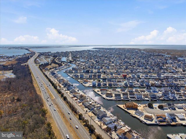 951 BEACH HAVEN WEST BOULEVARD, Manahawkin, NJ 08050