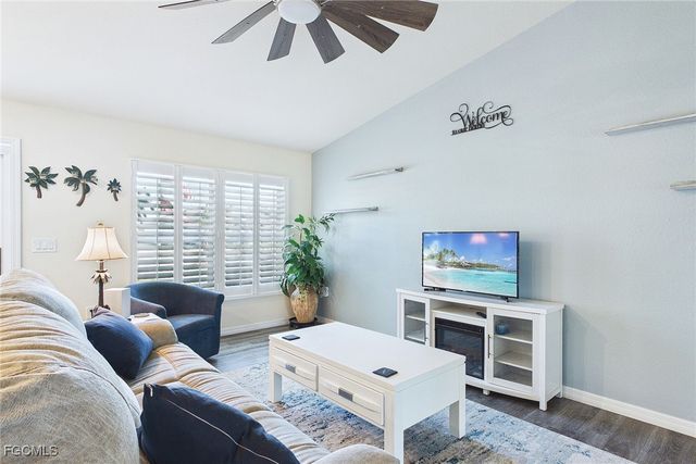 3008 Redwood LN, Labelle, FL 33935